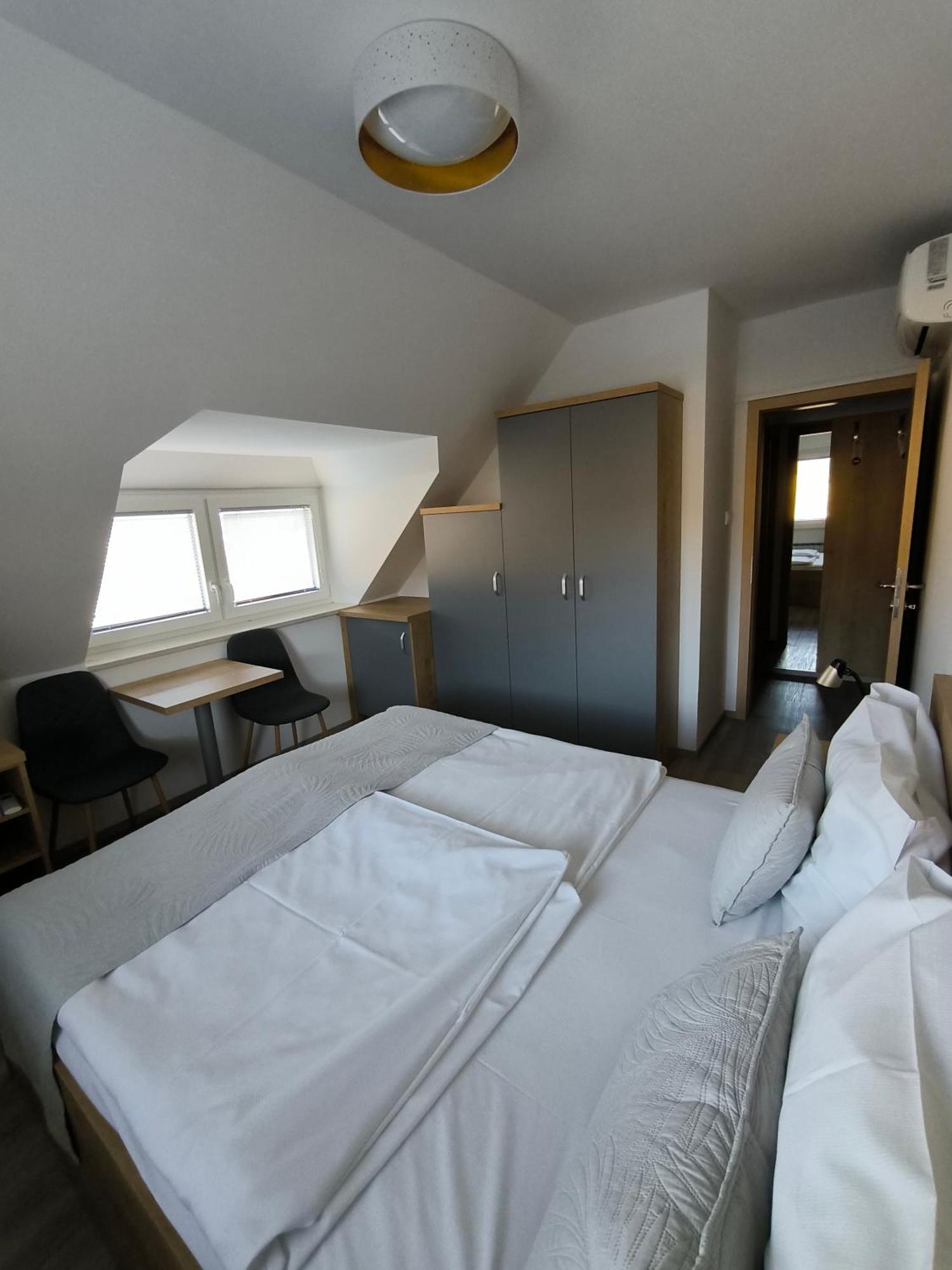 Guesthouse Haler Podčetrtek Exteriör bild